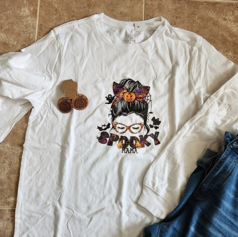NEW!! SPOOKY MAMA LONG SLEEVE GRAPHIC TEE